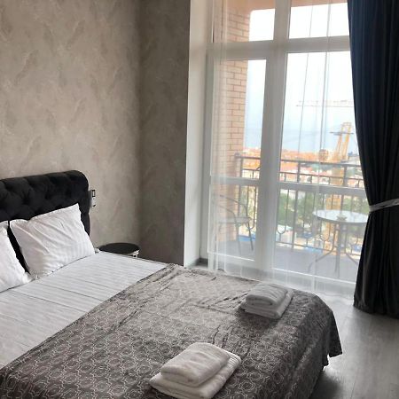 Apartment In Arсadia 2 Bedrooms Odesa Exterior photo