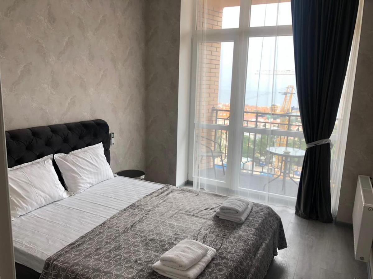 Apartment In Arсadia 2 Bedrooms Odesa Exterior photo