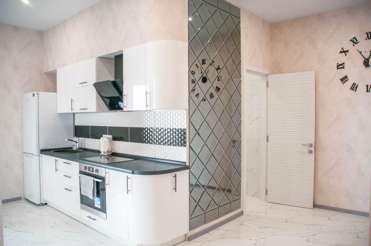 Apartment In Arсadia 2 Bedrooms Odesa Exterior photo